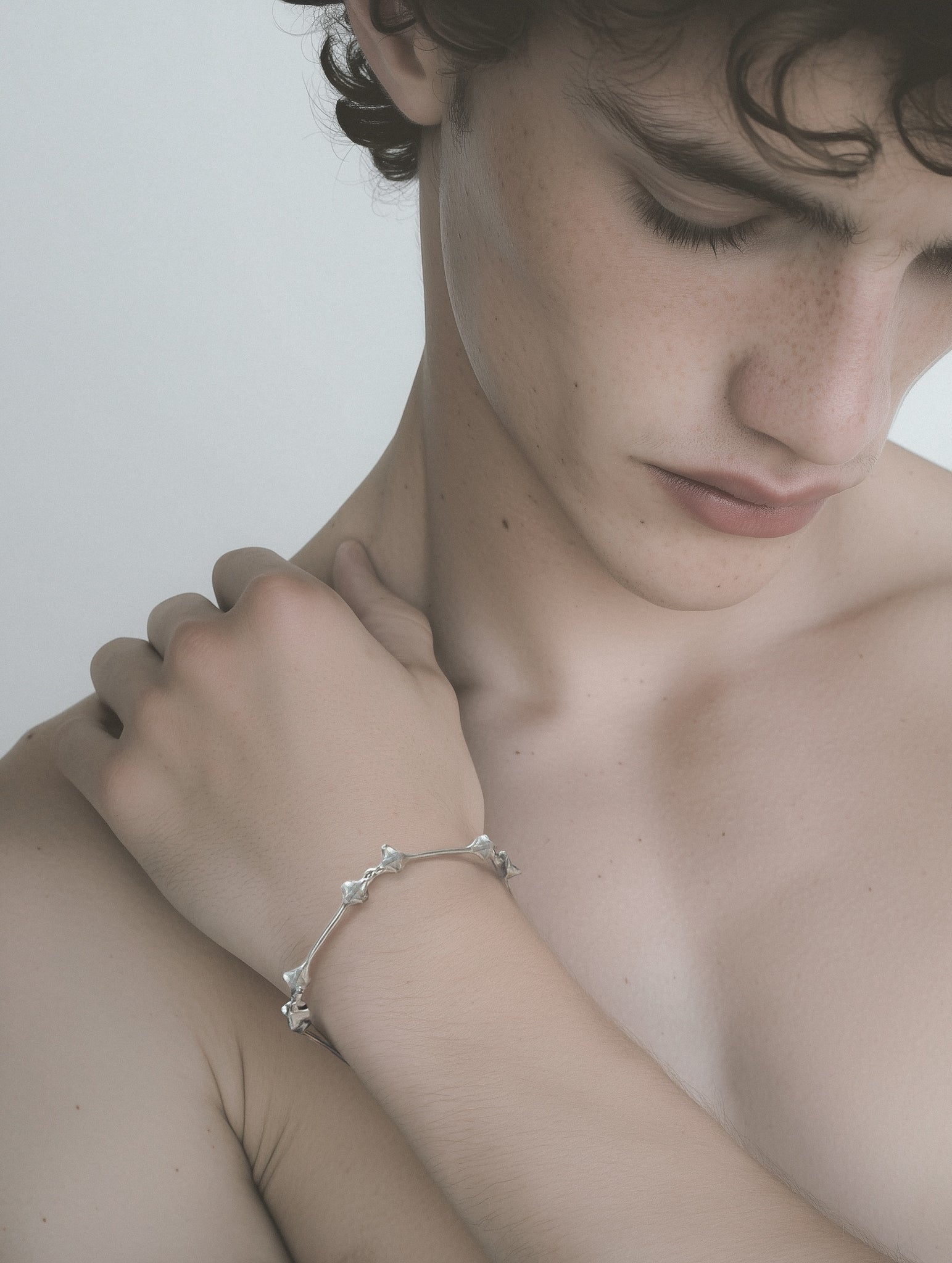 FOUNDATION BRACELACE 02